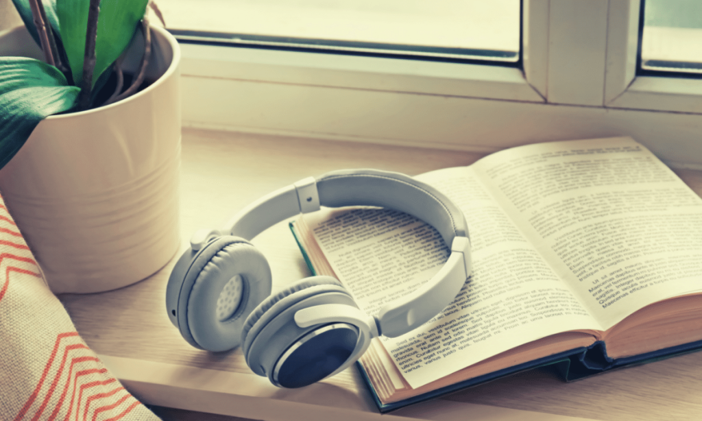 audiobooks-advantages-disadvantages